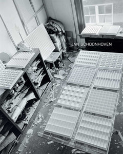 Jan Schoonhoven (David Zwirner Books)